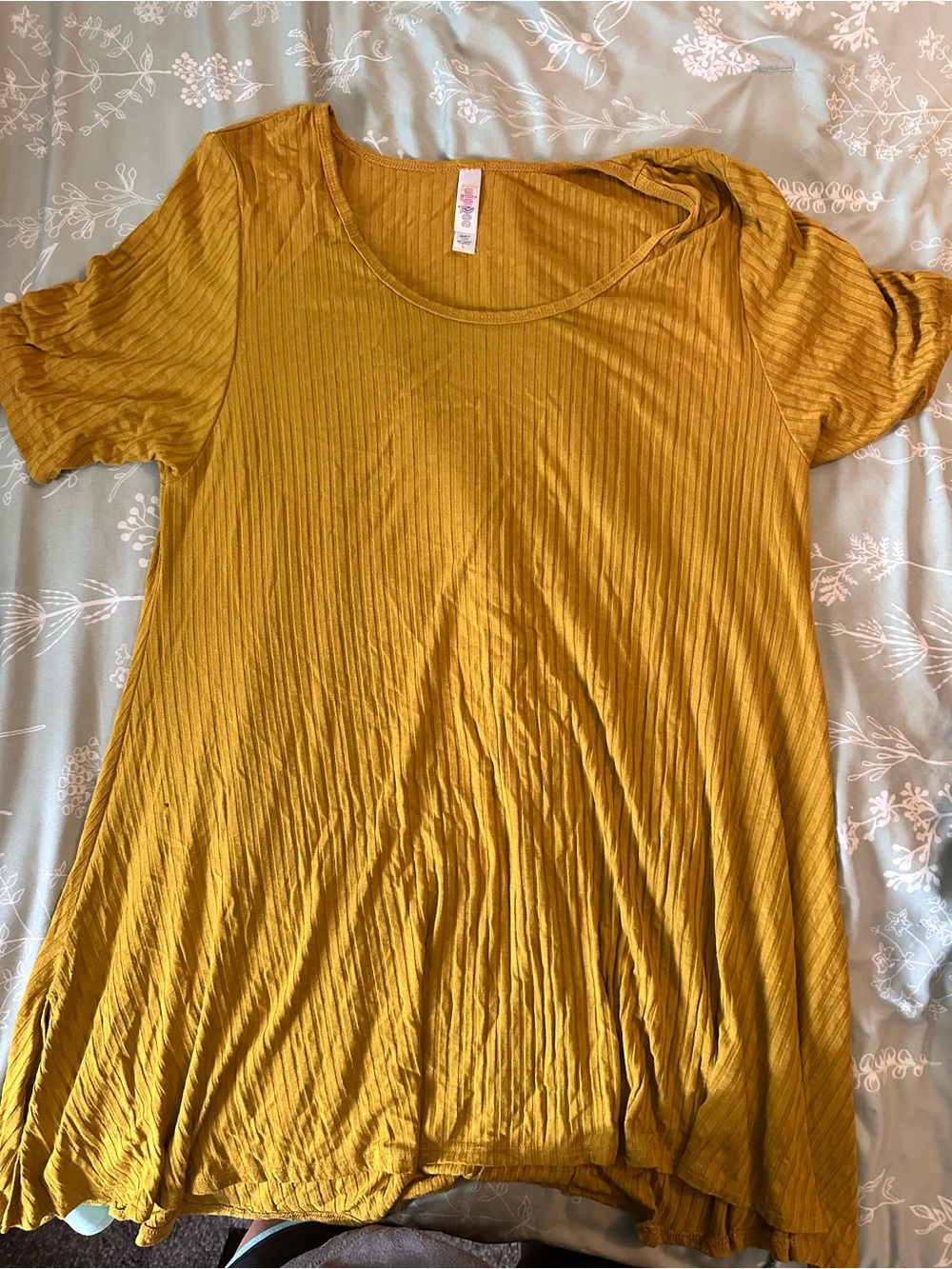 LuLaRoe perfect T lot size large